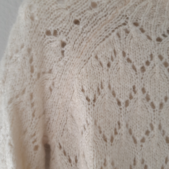 LOFT Ivory colored sweater . Loft . Ann Taylor . lace knit sweater size M - Picture 3 of 12